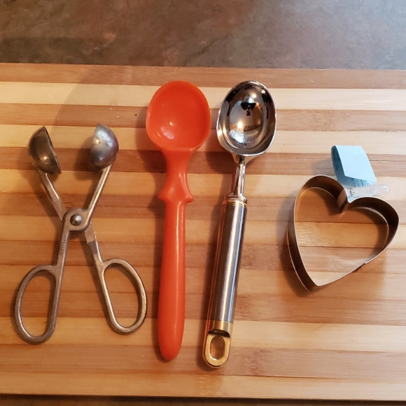 Utensils, Kitchen items - Picture 3 of 5
